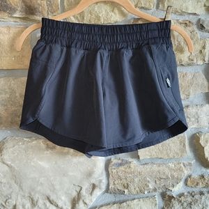 Lululemon Tracker Short IV (4-way Stretch 4") Black